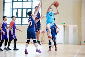 马尔卡宁爆砍33分，浓眉两双弗拉格空砍26+10+8，爵士力克独行侠